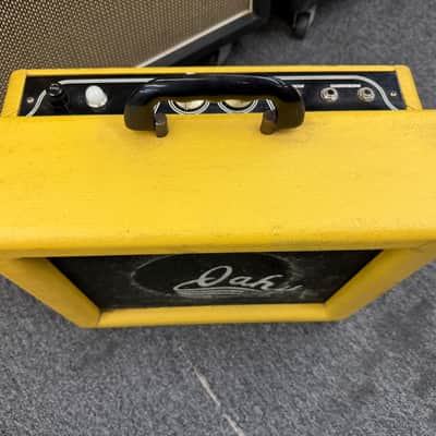 Oahu Valco Made Amp Similer to Champ 1958 - Yellow image 4