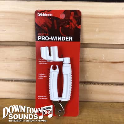 D'Addario DP0002  Guitar Pro-Winder with Cutter - White image 1