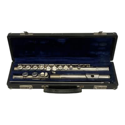 Armstrong 104 Flute with Case image 2