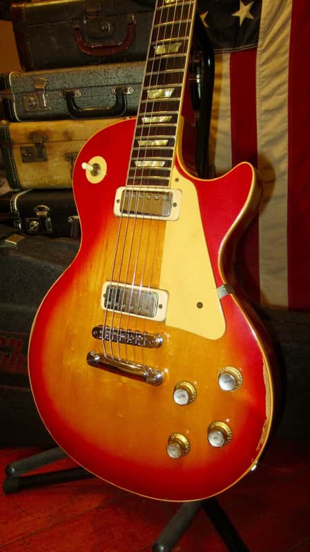1977 Gibson Les Paul Deluxe Cherry Sunburst image 1