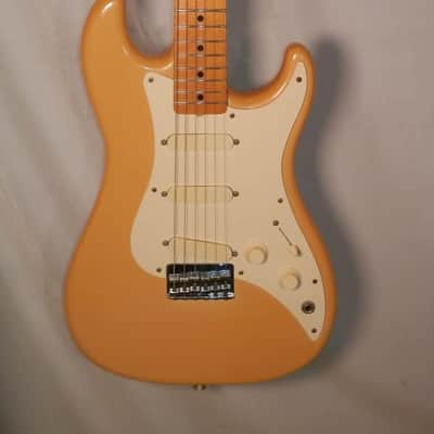 Fender Made in U.S.A. Bullet S-3 Maple Fretboard Butterscotch electric guitar with case used vintage 1981 image 4