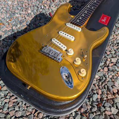1993 Fender Stratocaster 40th Anniversary Aluminum Anodized Gold Body Limited Edition RARE! image 6