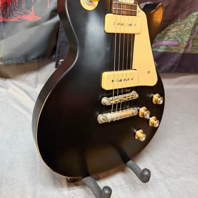 Gibson Les Paul Studio '50s Tribute with P90s 2010 - 2015 - Satin Ebony image 2