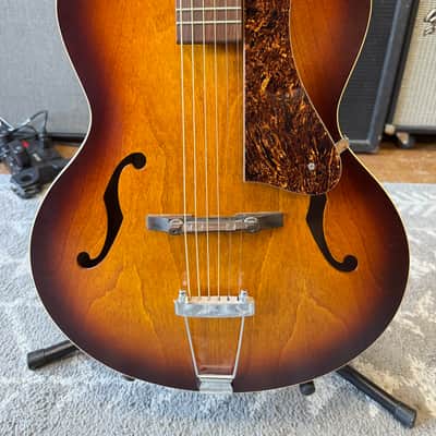Godin 5th Avenue Acoustic Archtop 2010s - Cognac Burst image 4