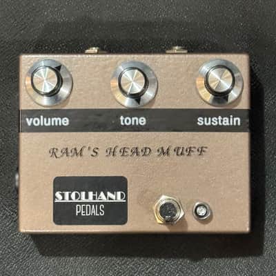 Ram's Head Accurate Big Muff Clone Stolhand Pedals. imagen 2