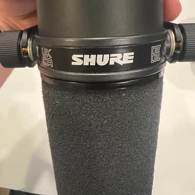 Shure SM7B Cardioid Dynamic Microphone 2001 - Present - Black image 7