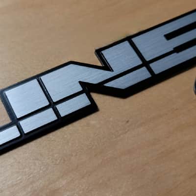 Line 6 Classic Logo - Metal image 3