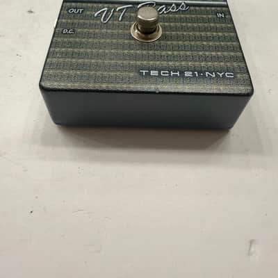Tech 21 NYC VT Bass Overdrive SansAmp Character Series Guitar Effect Pedal image 3