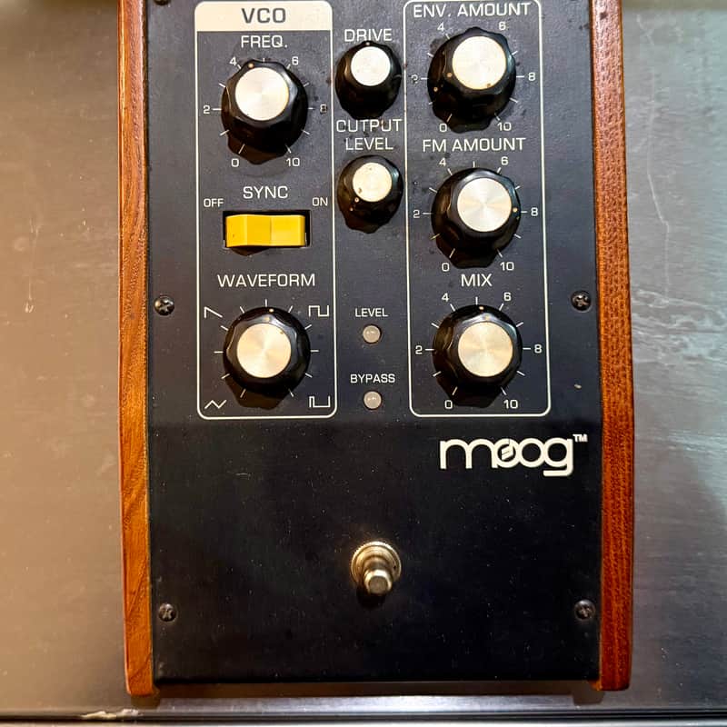 Moog MF-107 Moogerfooger FreqBox (early model) Black