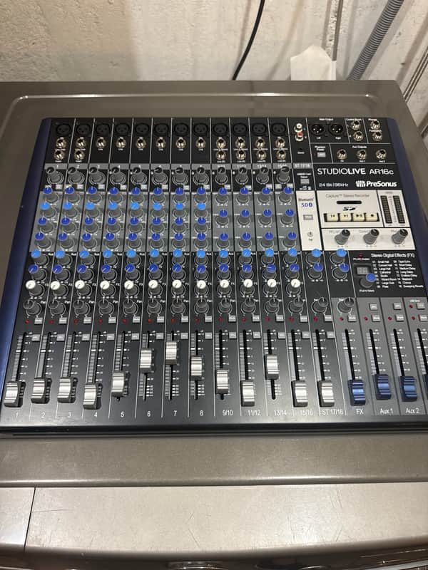 PreSonus StudioLive AR16c 18-Input Mixer / Digital Recorder / Audio Interface 2020 - Present - Gray / Blue image 1