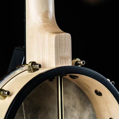 2023 Ortega OUBJE90-MA Banjolele Concert Size maple natural image 9