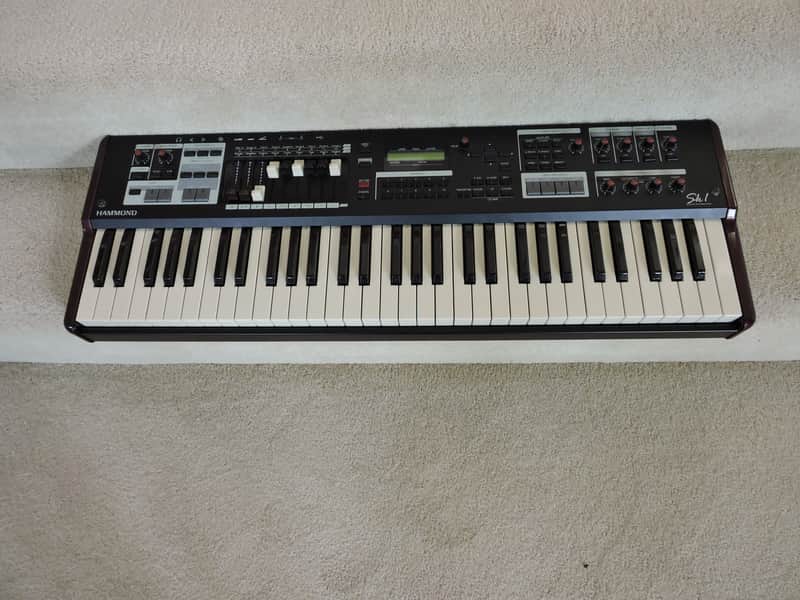 Hammond SK1 Stage 61 Keyboard/Organ | Reverb