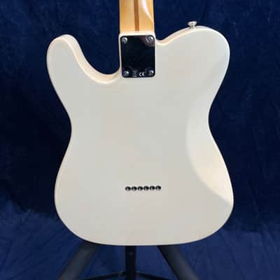 Fender Chris Shiflett Telecaster Deluxe in Arctic White Pre-owned with Case image 10