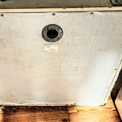 1987 Marshall 2551 AV 300w Silver Jubilee vintage original 4x12" Angled Guitar Speaker Cabinet image 5