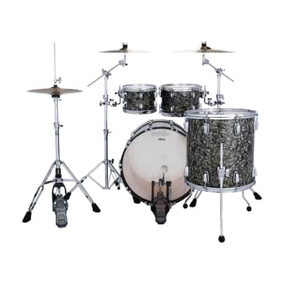 Ludwig Classic Maple Studio 4-Piece Drum Kit w/ 22" Kick - Moss Green image 3