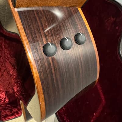 Taylor 714ce - Mint - Natural image 15