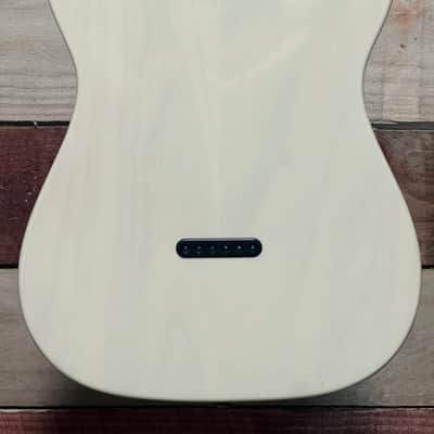 G&L Tribute Series ASAT Classic Bluesboy Semi-Hollow Blonde Left-Handed image 4