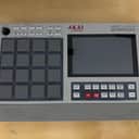 Akai MPC Live II Standalone Sampler / Sequencer Retro Edition 2020 - Present - Grey