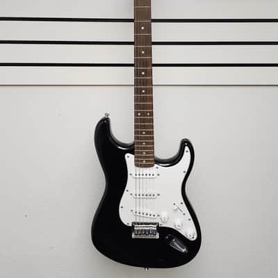 Squier Stratocaster - Black image 1