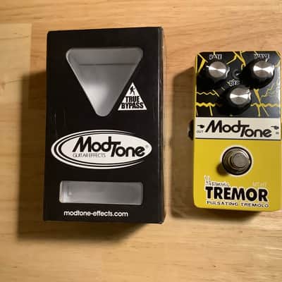 Modtone Harmonic Tremor Pulsating Tremolo 2010s - Yellow image 2