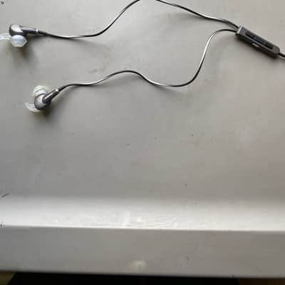 Bose Quietcomfort 20i Noise Canceling Headphones image 3