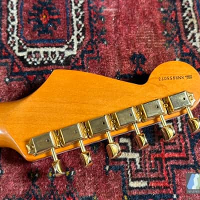 Fender Stevie Ray Vaughan Stratocaster 1998 3-Color Sunburst image 17
