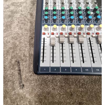 Soundcraft Signature 10 - Mixing Console - Fair image 9
