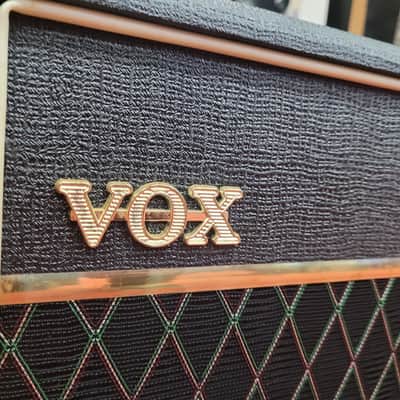 Vox Cambridge 30 Reverb Model V9310 2-Channel 30-Watt 1x10" Hybrid Guitar Combo 1999 - 2001 - Black image 2