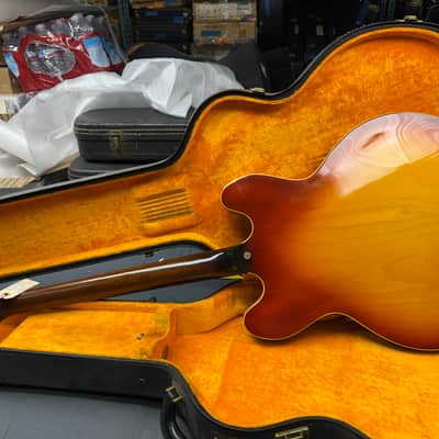 Gibson ES-335 1968 - Sunburst #800089 image 17