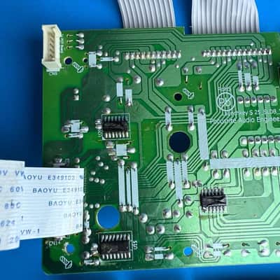 NOVATION LAUNCHKEY 25 MK2 Part: Slider Fader Track Display PCB Circuit Board image 9