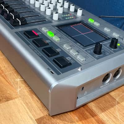 Roland VR-3 Portable Audio Video A/V Mixer Switcher image 4