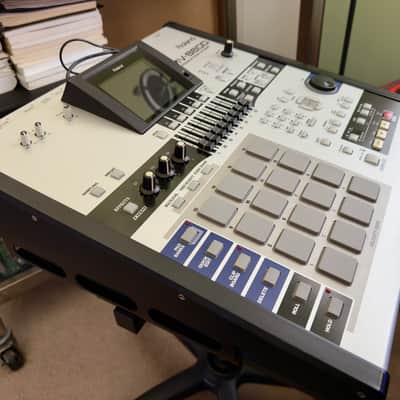Roland MV-8800 Production Studio Sampler w/max ram image 3