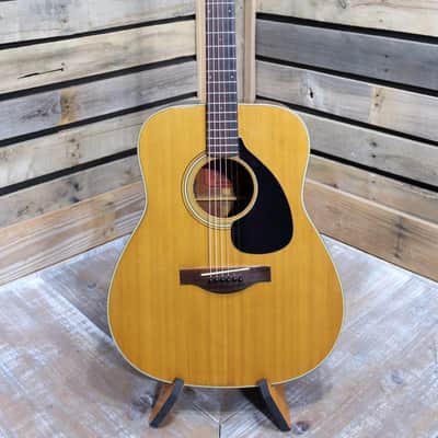 Vintage (1967) Yamaha FG180 Red Label Acoustic/Electric Guitar with LR Baggs pickup and Hardshell Case MIJ image 3
