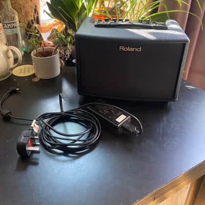 Roland AC-33 Acoustic Chorus 2-Channel 30-Watt 2x5" Acoustic Guitar Combo 2010 - Present - Black