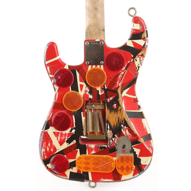 Fender Japan ストラト Van Halen レリック加工 How Fender recreated Eddie Van Halen's Frankenstein so accurately