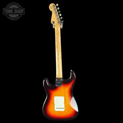 Fender Custom Shop 1963 Stratocaster Journeyman Relic Chocolate 3 Tone Sunburst AAA Maple Neck w/case CZ587631 image 7