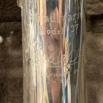 Bach Stradivarius Trumpet Model 37, Silver Finish image 6