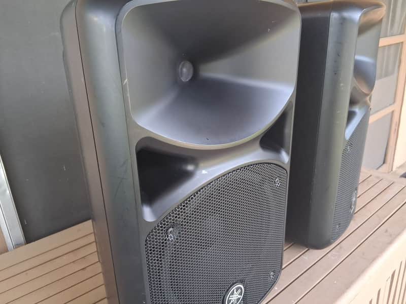 Yamaha Stagepas 400BT Portable PA System with Bluetooth 2017 - Present - Black image 1