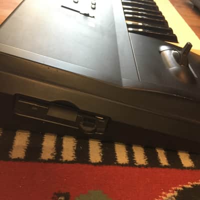 Korg X3 Workstation Synthesizer (Black) In Need of a Service? image 8