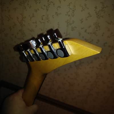 Jackson Dinkyish ? trans orange over flamed maple image 10