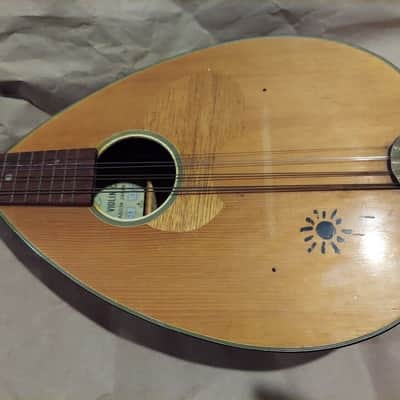 Suzuki Mandolin Model 601, Japan, 1970, Good condition, needs re-gluing image 12