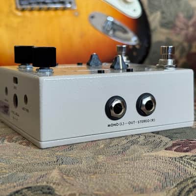 Walrus Audio Xero Polylooper Cream image 7