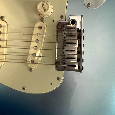 Fender American Elite Stratocaster 2017 - Maple Fingerboard, Sky Burst Metallic image 6