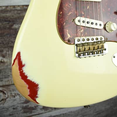 1962 Fender Stratocaster Custom Shop Vintage White over Dakota Red image 4