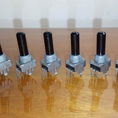 6 original pot for Roland Mc-505 (for destinations outside of those specified, please write to me)