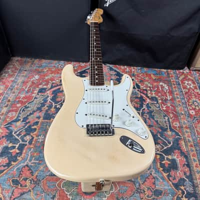 1988 FenderStratocaster Model ST43 Vintage White image 6