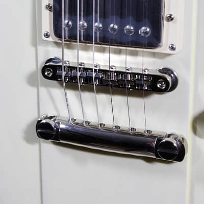Eastman Juliet PB Electric Guitar – Boutique Offset w/ Bare Knuckle Pickup, Okoume Body, Premium Gig Bag image 11
