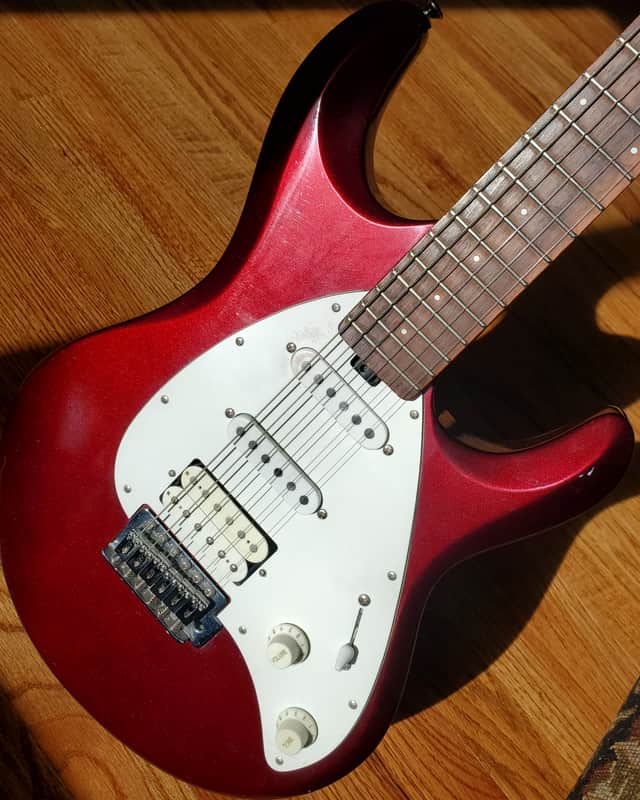 Ernie Ball Licensed OLP Music Man Silhouette MM4 - Sparkle Red