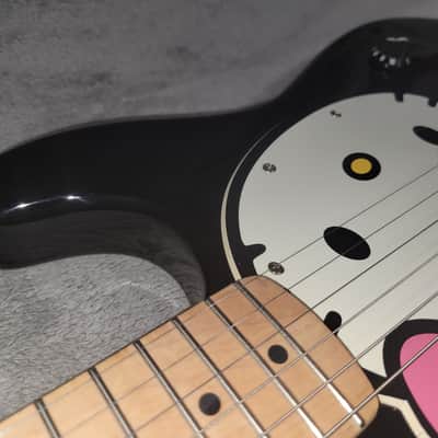 2006 Fender Squier Hello Kitty Stratocaster black guitar COLLECTORS ITEM image 7