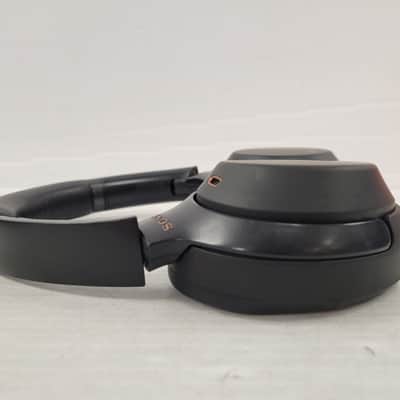 Sony WH-1000XM3 Headphones image 8